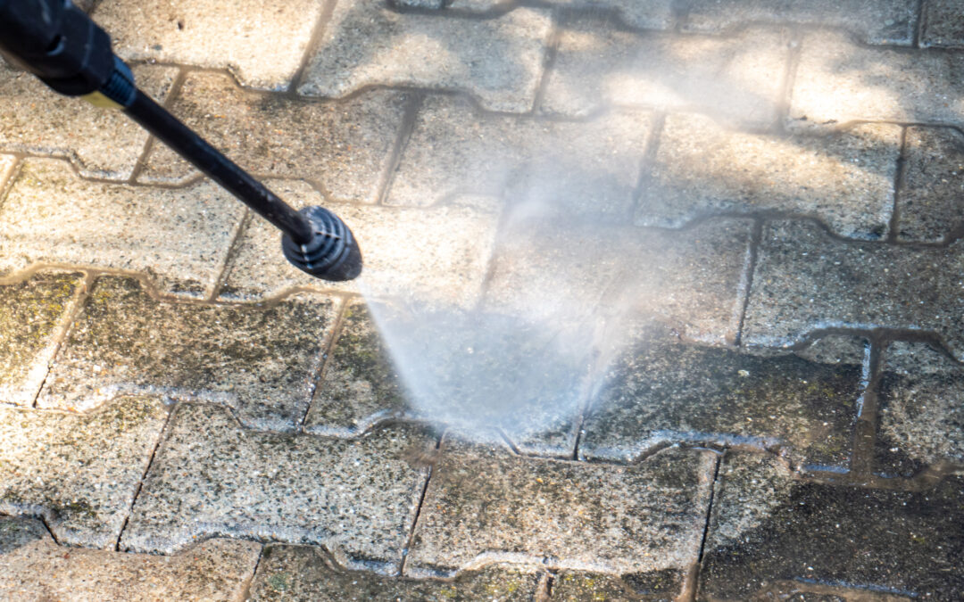 Pressure Washing vs. Soft Washing: What’s Better for Indiana Homes?